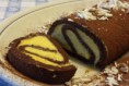 Rotolo al cacao con crema al cioccolato bianco